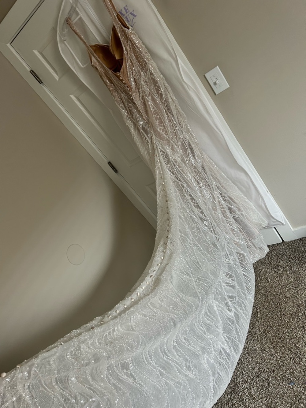 Madison James, Kia Size 12 Wedding Dress - Picture 6 of 7